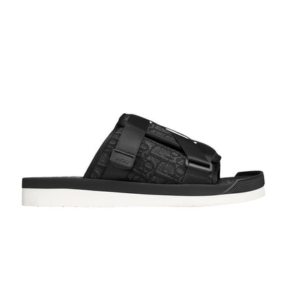 DR SANDAL