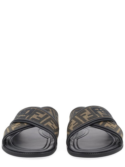 sandal Fendi Logo Slide